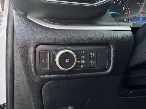 Used 2022 Ford Explorer XLT w/ Equipment Group 202A image 15