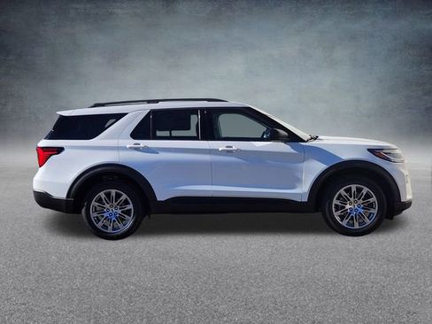 New 2026 Ford Explorer Active w/ Active Comfort Package image 8