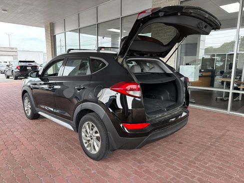 Used 2017 Hyundai Tucson SE w/ SE Popular Package 02 FWD image 11