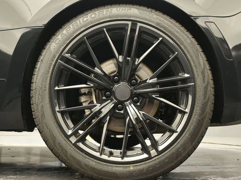 Used 2018 Chevrolet Camaro LT image 5