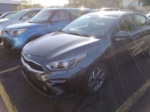 Used 2021 Kia Forte LXS FWD image 5