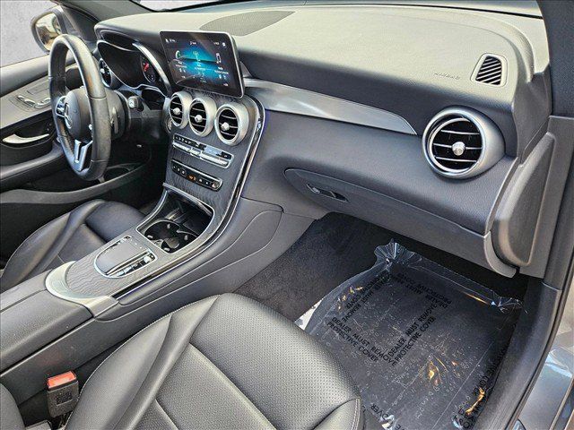 Certified 2022 Mercedes-Benz GLC 300 image 20