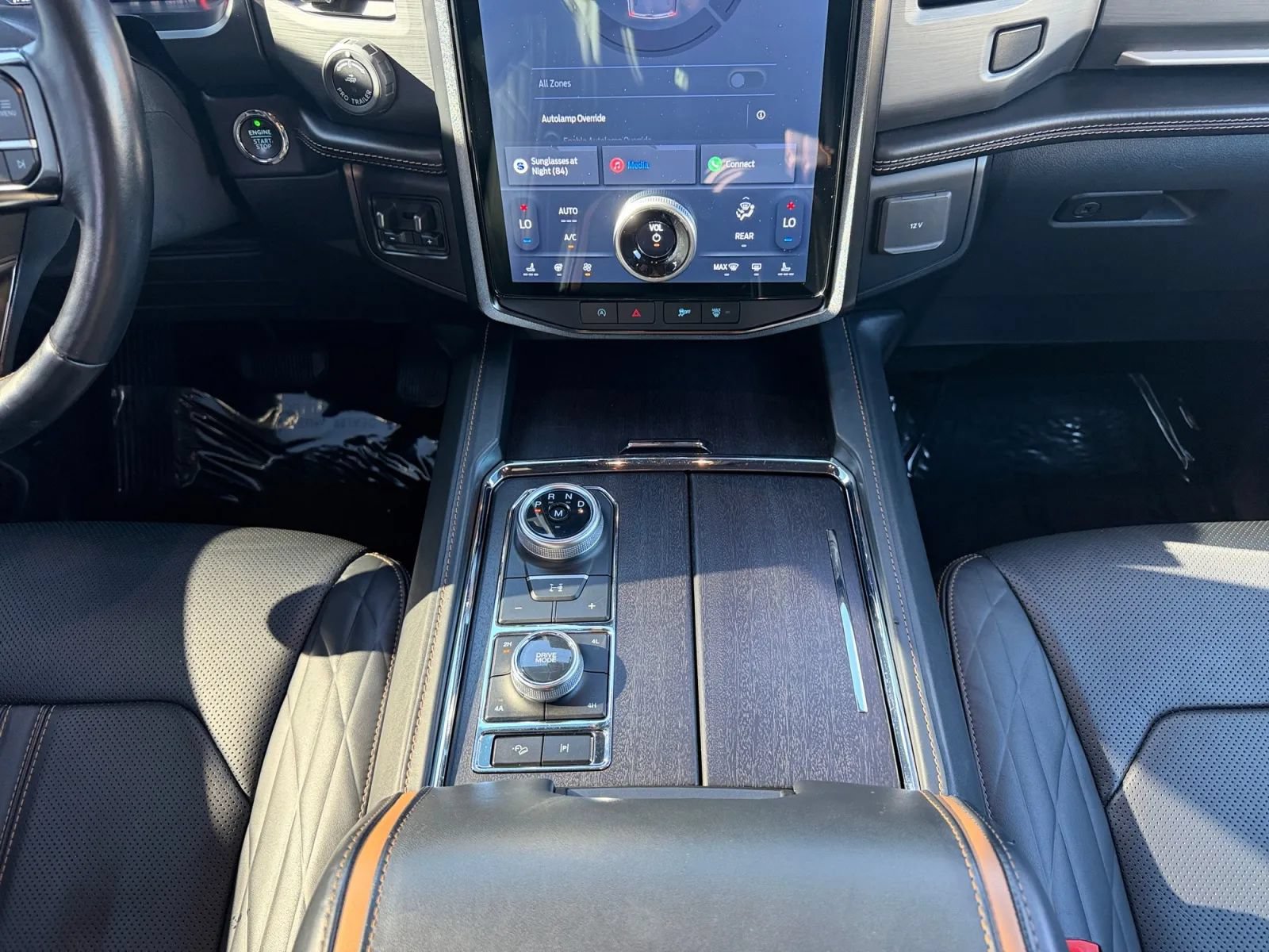 Used 2023 Ford Expedition Platinum AWD/4WD image 18