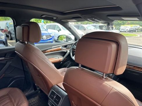 Used 2018 Audi Q5 2.0T Premium Plus AWD/4WD image 14