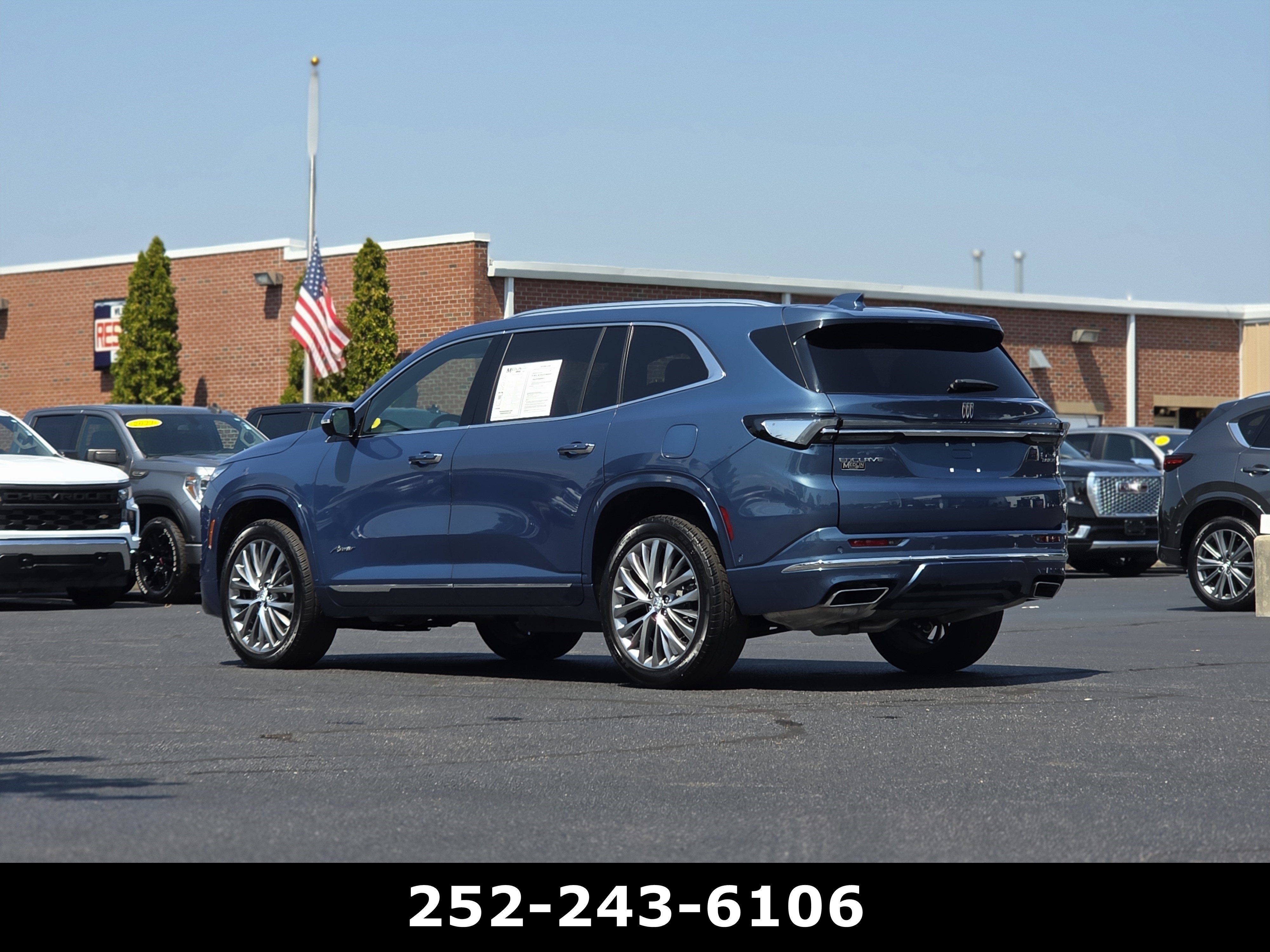 Used 2026 Buick Enclave Avenir w/ Super Cruise Package FWD image 5