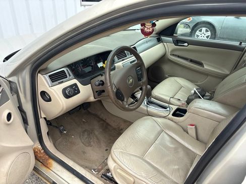 Used 2008 Chevrolet Impala LT w/ Luxury Edition Package FWD image 12
