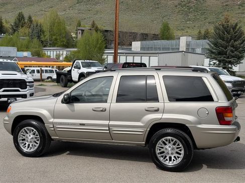 Used 2004 Jeep Grand Cherokee Limited w/ Up-Country Suspension Group AWD/4WD image 13