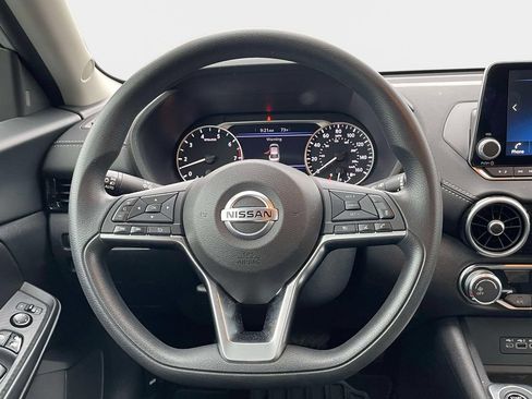 Used 2023 Nissan Sentra SV FWD image 13