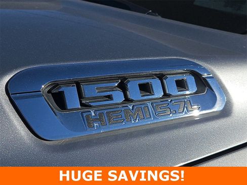 Used 2019 RAM 1500 Big Horn image 5