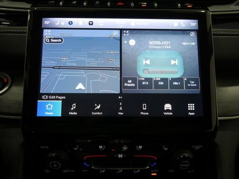 Used 2022 Jeep Grand Cherokee L Limited w/ Luxury Tech Group II image 22