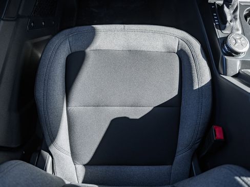 New 2025 Ford Bronco 4-Door image 32