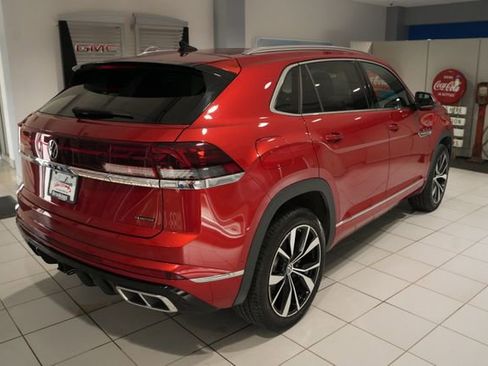 Used 2025 Volkswagen Atlas Cross Sport SEL Premium R-Line AWD/4WD image 8