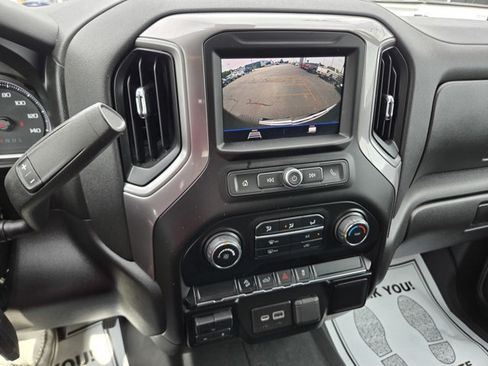 Used 2021 Chevrolet Silverado 1500 Custom Trail Boss w/ Realtree Special Edition AWD/4WD image 11