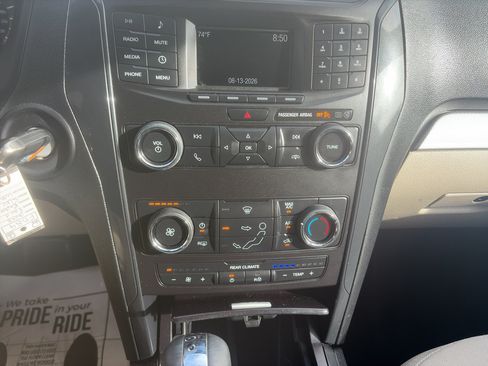 Used 2018 Ford Explorer 4WD image 16