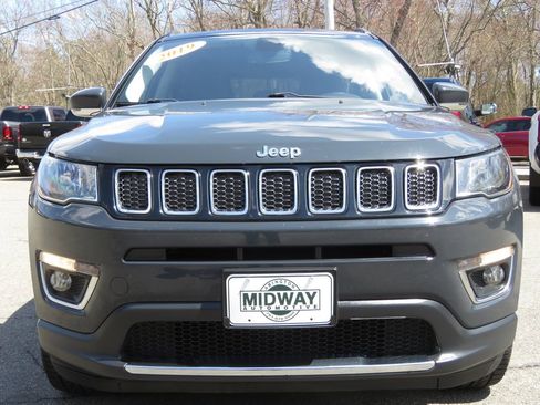 Used 2018 Jeep Compass Limited AWD/4WD image 2