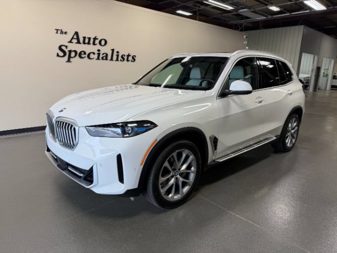 Used 2026 BMW X5 xDrive40i AWD/4WD image 1