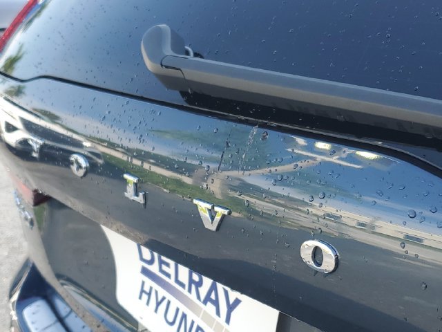 Used 2023 Volvo XC60 B5 Plus w/ Climate Package FWD image 9