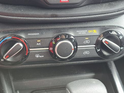 Used 2022 Kia Soul LX w/ Technology Package FWD image 29
