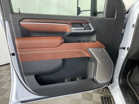 New 2026 GMC Sierra 2500 Denali Ultimate AWD/4WD image 8
