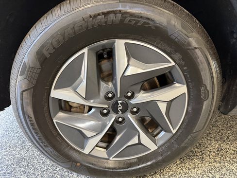 Used 2022 Kia Sorento S AWD/4WD image 24