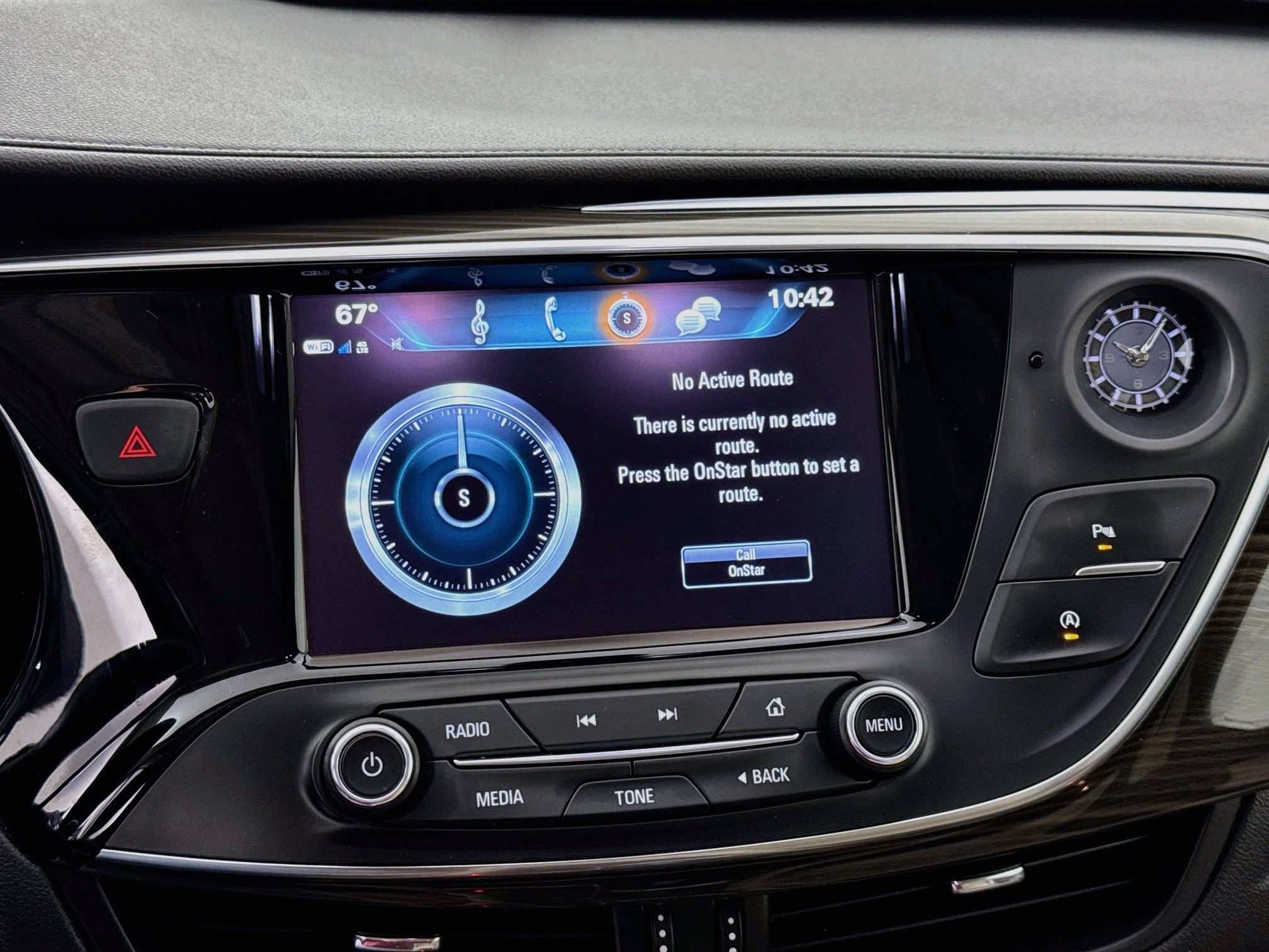 Certified 2020 Buick Envision Essence AWD/4WD image 13