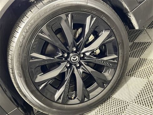 Certified 2025 MAZDA CX-90 3.3 Turbo w/ Premium Sport Pkg image 17