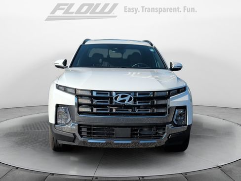 Used 2025 Hyundai Santa Cruz Limited AWD/4WD image 2