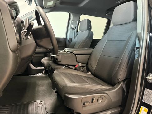 Used 2024 Chevrolet Silverado 2500 Custom w/ Custom Value Package image 13