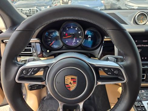 Used 2019 Porsche Macan AWD/4WD image 27