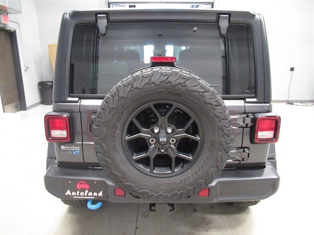 Used 2024 Jeep Wrangler Unlimited AWD/4WD image 6