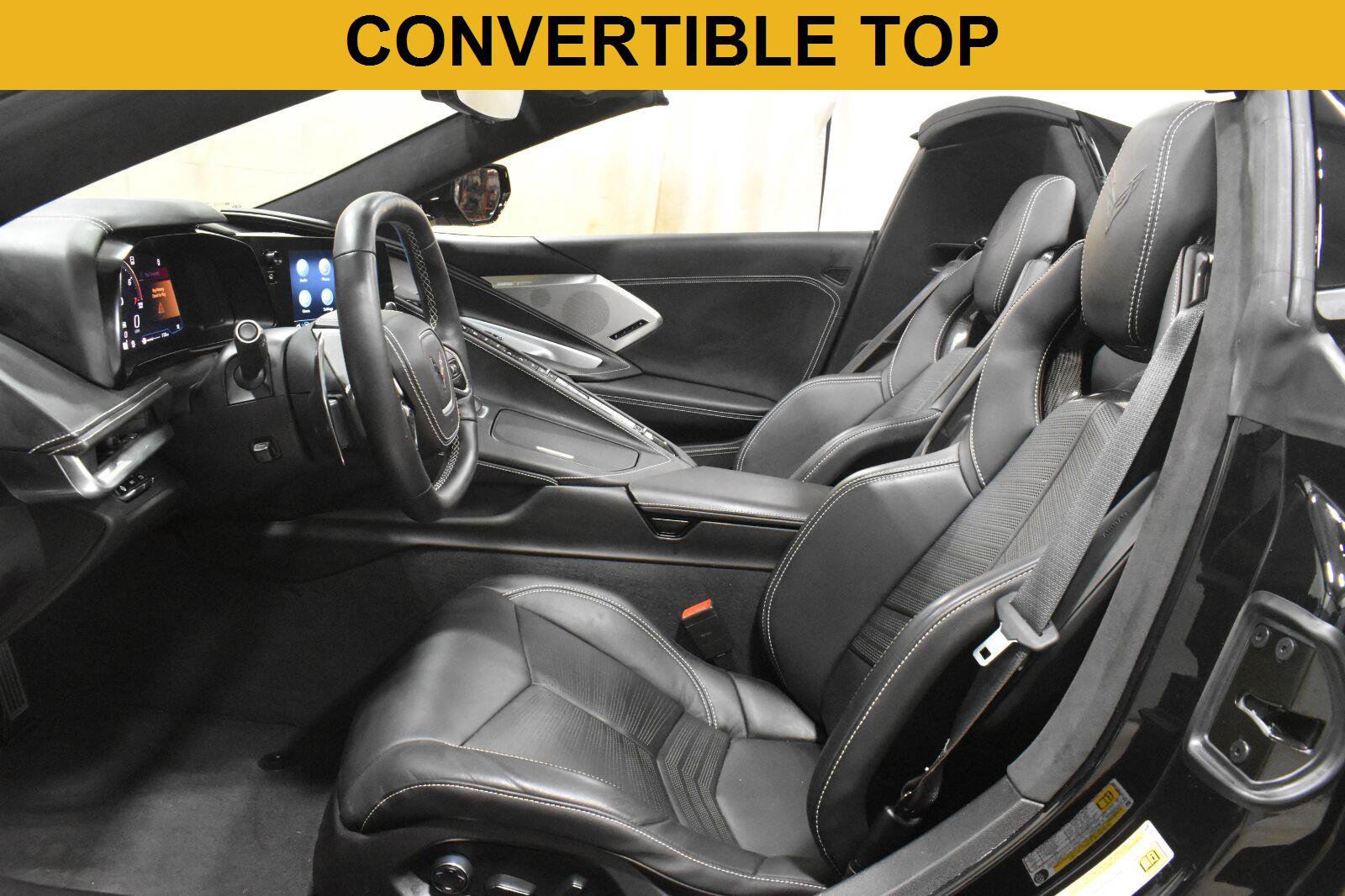 Used 2021 Chevrolet Corvette Stingray Premium Conv w/ Z51 Performance Package RWD image 5