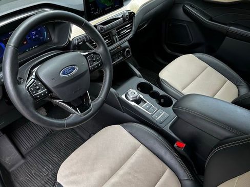 Used 2022 Ford Escape Titanium w/ Titanium Premium Package image 13