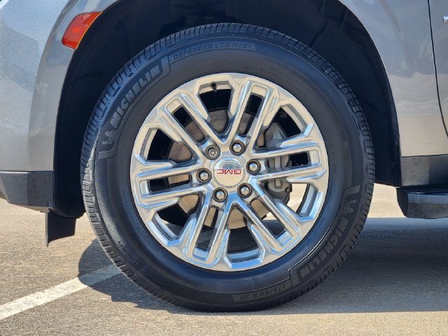 Used 2021 GMC Yukon SLT w/ SLT Luxury Package RWD image 10