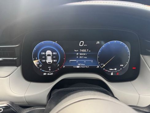 Certified 2023 Maserati Grecale Modena image 11