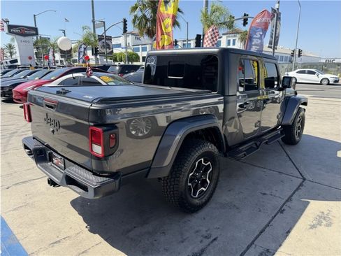 Used 2023 Jeep Gladiator Sport AWD/4WD image 14