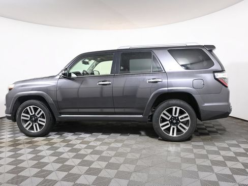 Used 2018 Toyota 4Runner Limited AWD/4WD image 2