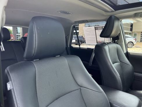 Used 2023 Toyota 4Runner Limited AWD/4WD image 23