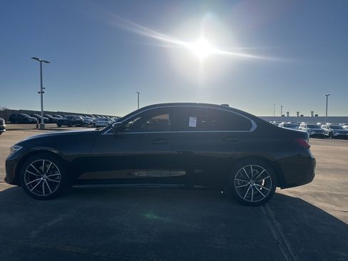 Used 2021 BMW 330i Sedan w/ Convenience Package image 7