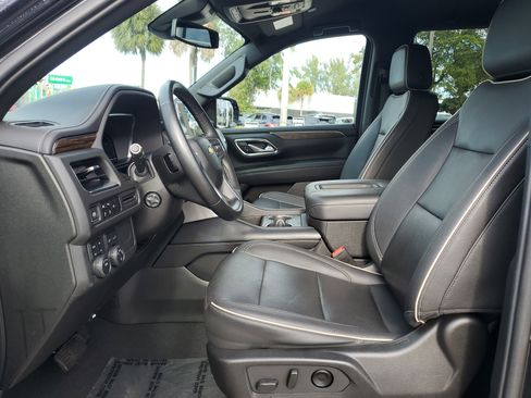 Used 2023 Chevrolet Tahoe Premier image 11