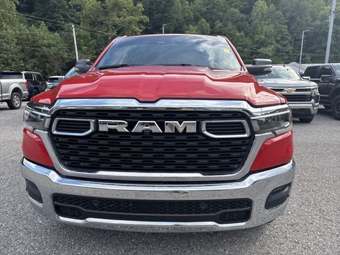 Used 2025 RAM 1500 Big Horn AWD/4WD image 9