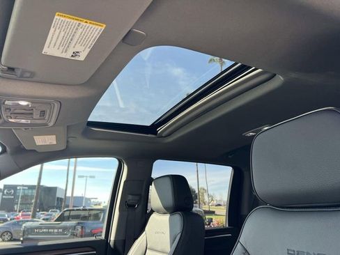 New 2026 GMC Sierra 2500 Denali w/ Denali Reserve Package image 24