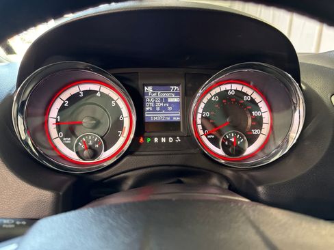 Used 2018 Dodge Grand Caravan GT FWD image 23