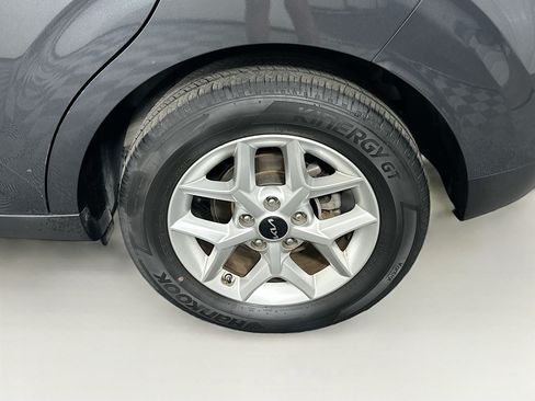Used 2025 Kia Soul LX w/ LX Technology Package FWD image 11