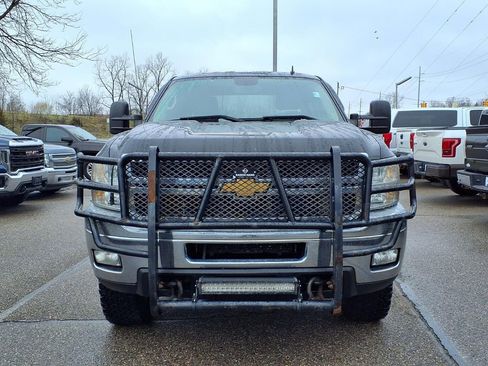 Used 2012 Chevrolet Silverado 2500 LTZ w/ LTZ Plus Package image 2