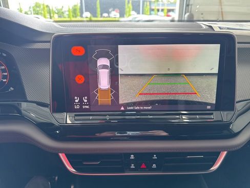 New 2026 Volkswagen Atlas Peak Edition AWD/4WD image 20
