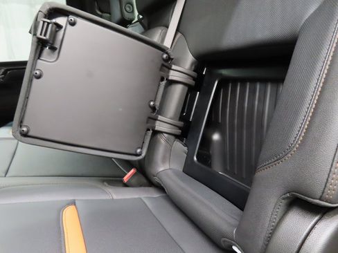 Used 2025 GMC Sierra 3500 AT4 w/ AT4 Premium Plus Package image 75