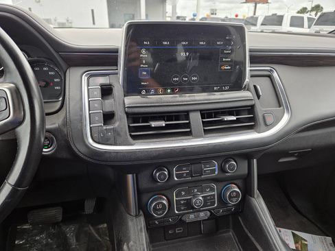 Used 2021 Chevrolet Tahoe Z71 AWD/4WD image 11