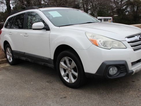 Used 2013 Subaru Outback 2.5i Limited image 7