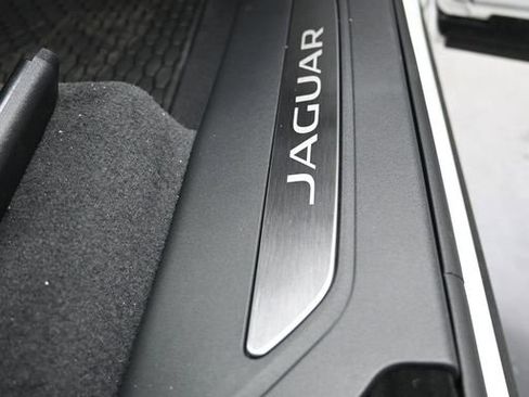 New 2026 Jaguar F-PACE R-Dynamic S image 11