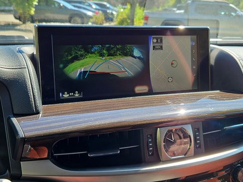 Certified 2019 Lexus LX 570 4WD image 21